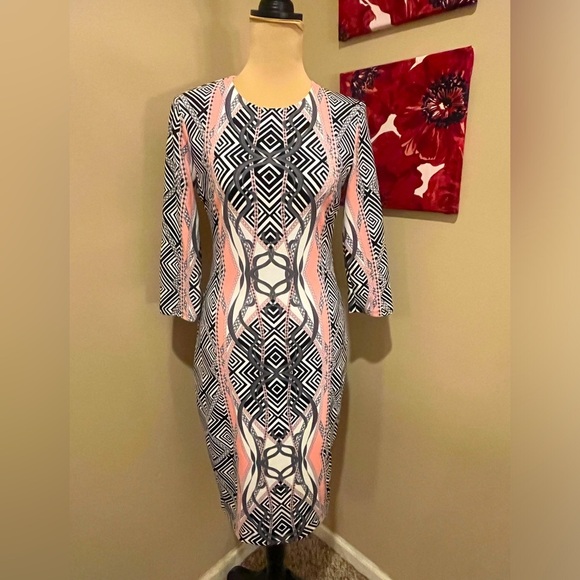 Bisou Bisou Michelle Bohbot Sheath Pink/ Black/White Body-con Dress, size 4 - Picture 1 of 7